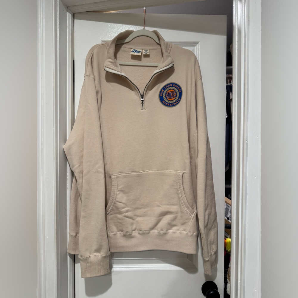New York Knicks Quarter Zip Sweatshirt - Size XL